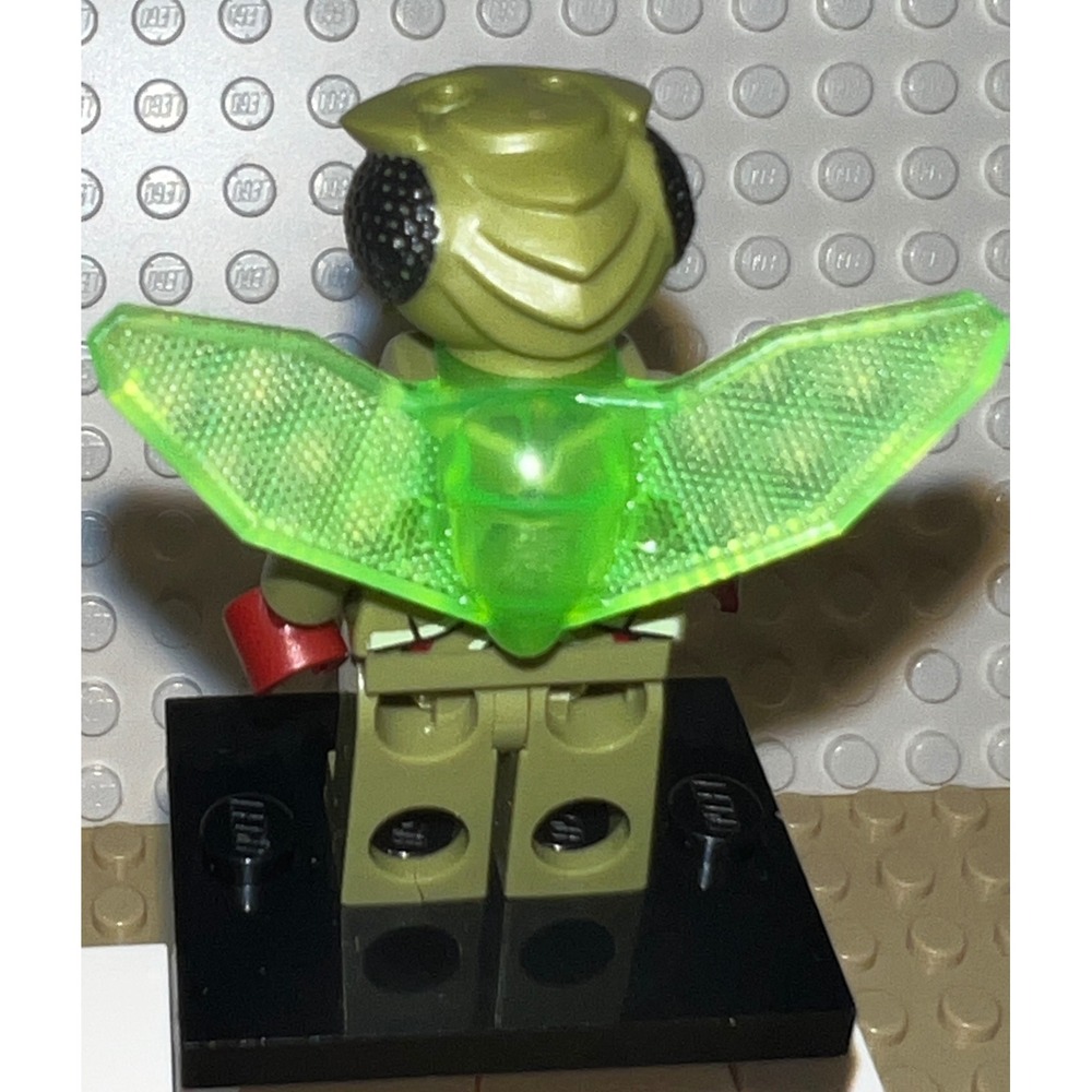 LEGO Galaxy Squad Alien Mosquito Minifigure gs002 Small Crack Torso No Antennas - Picture 7 of 8